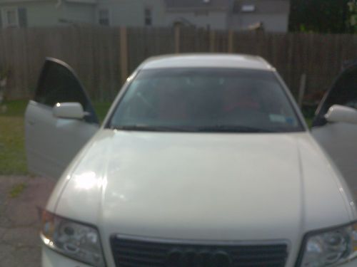 White audi a6 2001