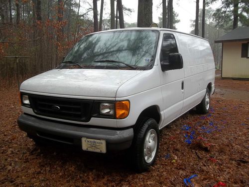 2007 ford e-150 base standard cargo van 2-door 4.6l