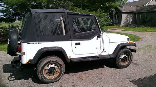 1994 jeep wrangler s sport utility 2-door 2.5l