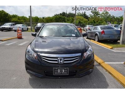 SE 2.4L CD Heated Front Bucket Seats Leather-Trimmed Seat Trim No Reserve, image 2