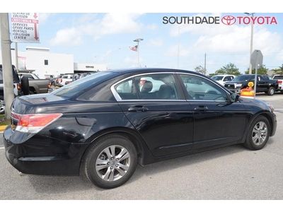 SE 2.4L CD Heated Front Bucket Seats Leather-Trimmed Seat Trim No Reserve, image 9