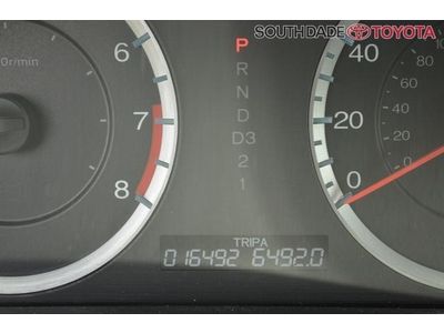 SE 2.4L CD Heated Front Bucket Seats Leather-Trimmed Seat Trim No Reserve, image 14