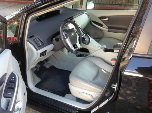 2010 Toyota Prius 5 Base Hatchback 4-Door 1.8L, US $13,500.00, image 9