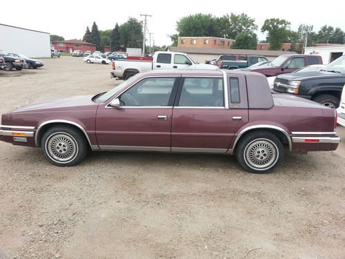 1991 chrysler new yorker fifth avenue sedan 4-door 3.3l