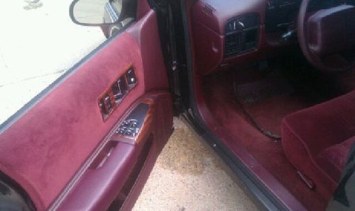 1995 Chevrolet Caprice Classic Sedan 4-Door 4.3L, image 6