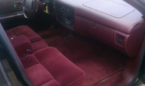 1995 Chevrolet Caprice Classic Sedan 4-Door 4.3L, image 14