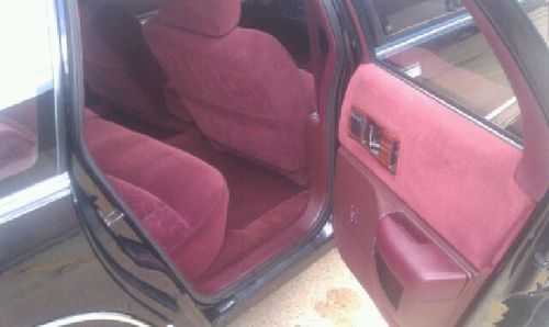 1995 Chevrolet Caprice Classic Sedan 4-Door 4.3L, image 18