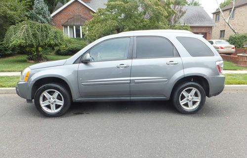 Silver 2006 chevrolet equinox    no reserve  bidding starts at $4k