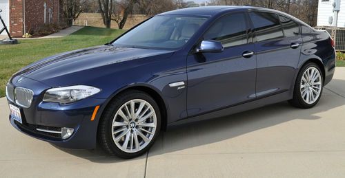 2011 bmw 550i xdrive sedan 4-door 4.4l v8 ***excellent condition***