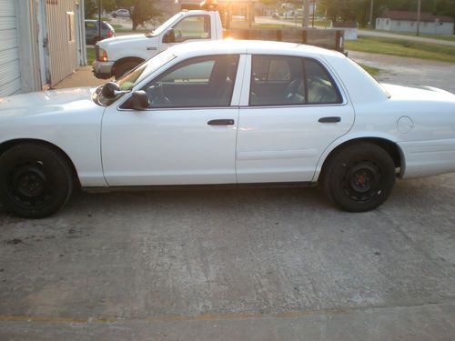 Ford crown victoria police interceptor