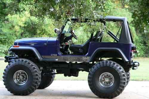 1987 jeep wrangler yj 4x4 on 44" monster mudders with 350 engine