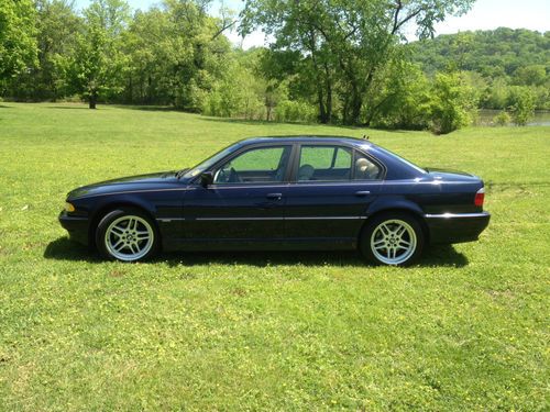 2001 bmw 740i sport sedan 4-door 4.4l no reserve