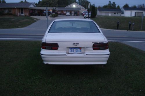 1991 chevy caprice, image 3