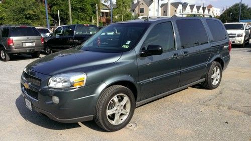 2005 chevrolet uplander lt mini passenger van *32995 miles* excellent condition