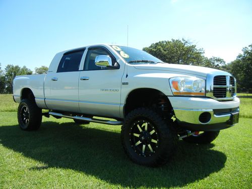 Lifted 2006 dodge ram 1500 mega cab