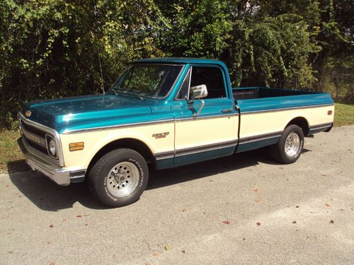 69 chevy c10 rare cst model factory air, bucket seats, console, tach, posi!
