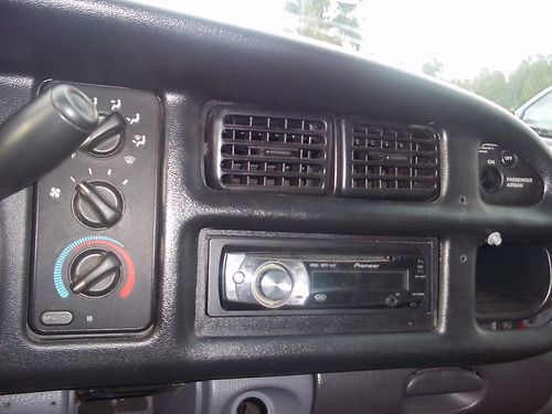 2001 dodgeram 1500 4wd, image 3
