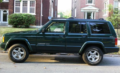 1999 jeep cherokee sport / 4wd / 1 owner / 52k miles / all service records