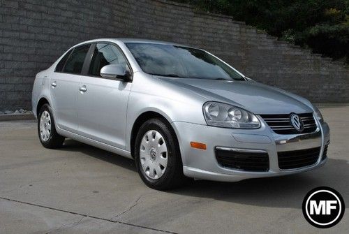 Carfax 1 owner power windows power locks no accidents clean vw