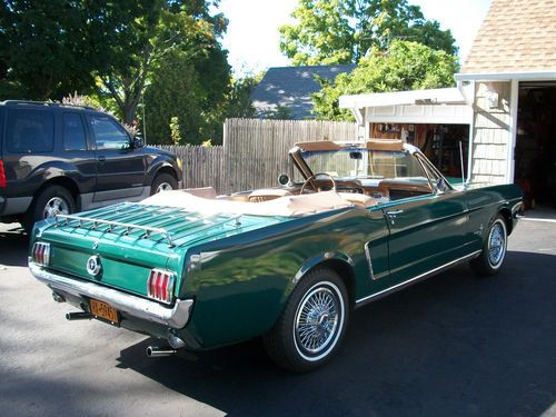 1965 FORD MUSTANG CONVERTIBLE, image 2