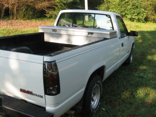 Gmc c1500, nice,s truck you will find for the year