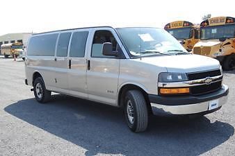 2005 15 passenger chevy express van! (k43281)