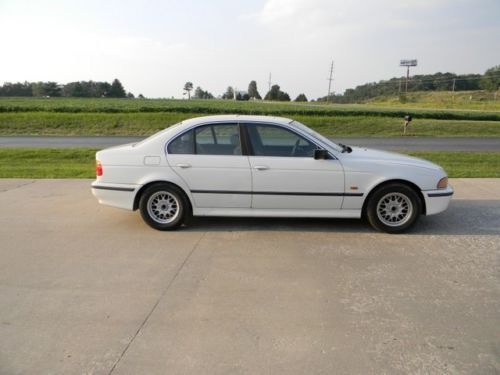 Salvage title sunroof alloy auto white tan 6 cylinder damaged repairable runs