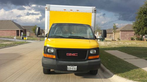 2009 gmc savana box truck