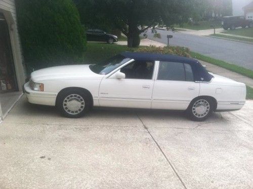 1999 cadillac deville 4-door sedan