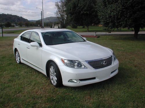 2007 lexus ls 460 4-door sedan one owner great condition inside and out