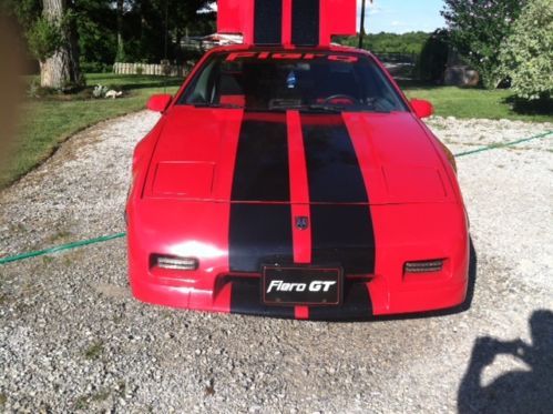 1986 pontiac fiero gt coupe 2-door 2.8l