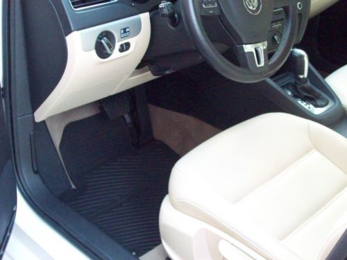 2011 Volkswagen Jetta TDI Sedan 4-Door 2.0L, US $19,000.00, image 11