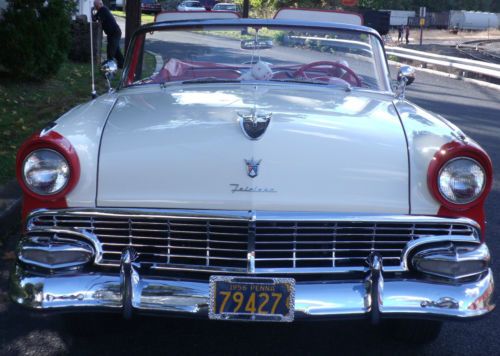 *MINT* 1956 Ford Fairlane Sunliner Convertable Coupe with Continental Kit, image 3