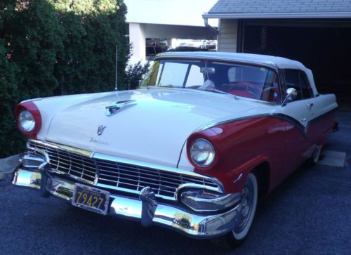 *MINT* 1956 Ford Fairlane Sunliner Convertable Coupe with Continental Kit, image 4