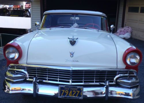 *MINT* 1956 Ford Fairlane Sunliner Convertable Coupe with Continental Kit, image 5