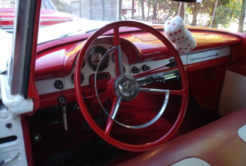 *MINT* 1956 Ford Fairlane Sunliner Convertable Coupe with Continental Kit, image 8