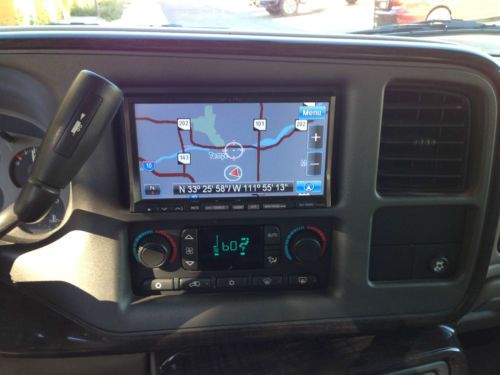 2004 GMC Yukon Denali, image 8