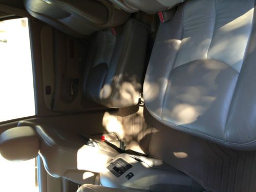 2004 GMC Yukon Denali, image 9