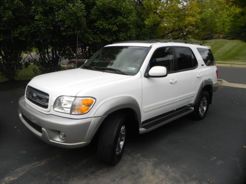 2003 white toyota sequoia sport utility sr5 4-door 4wd