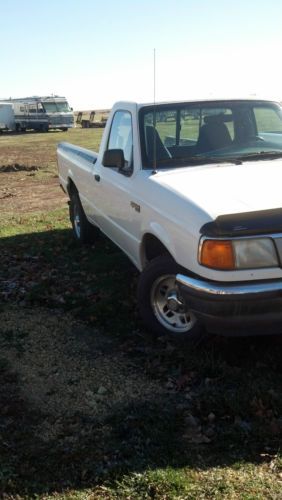 1996 ford ranger xlt standard cab pickup 2-door 4.0l