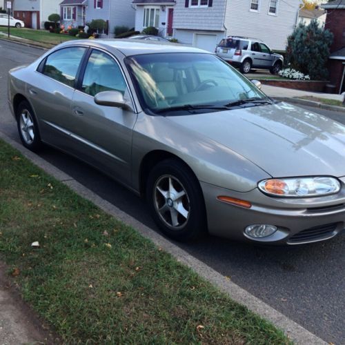 2001 oldsmobile aurora base sedan 4-door 3.5l price negotiable in brooklyn ny