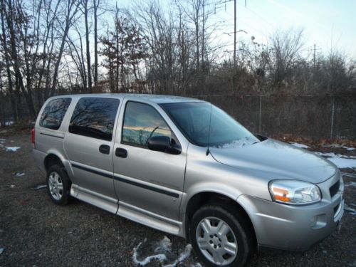 07 chevrolet uplander handicap van wheel chair ramp  miles lowered floor