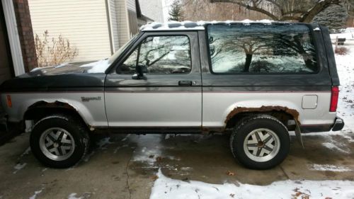 1988 ford bronco ii xlt sport utility 2-door 2.9l