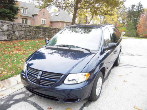 2006 dodge grand caravan with handicap features