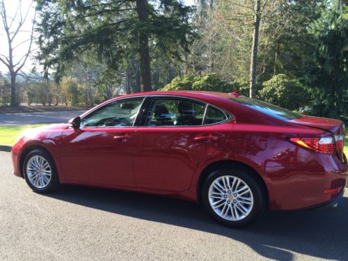 Beautiful red 2013 lexus es-350, one owner, great condition w/ low miles !!