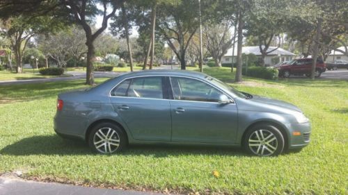 2006 volkswagen jetta 2.5 sedan 4-door 2.5l