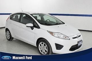 12 ford fiesta hatchback se, cloth seats, clean carfax, low miles, we finance!