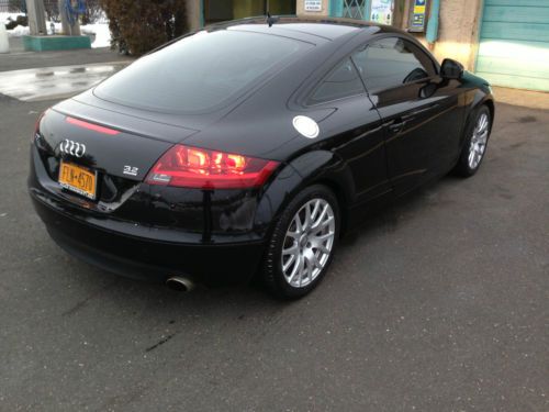 Audi tt 2008.  3.2l  v6 awd coupe black on black manual