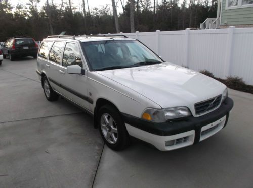 1999 Volvo XC70 Wagon V70, image 4