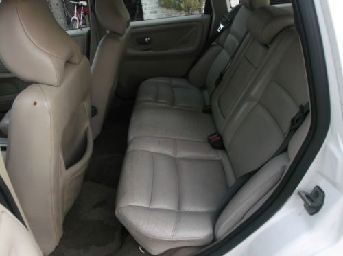 1999 Volvo XC70 Wagon V70, image 18